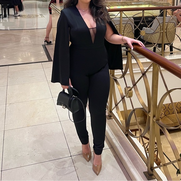 BEBE BLACK JUMPSUIT WORN ONLY ONCE - Picture 4 of 6